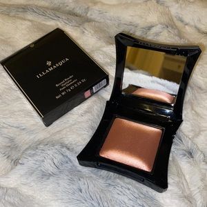 NIB - Illamasqua Beyond Powder Highlighter - DARE